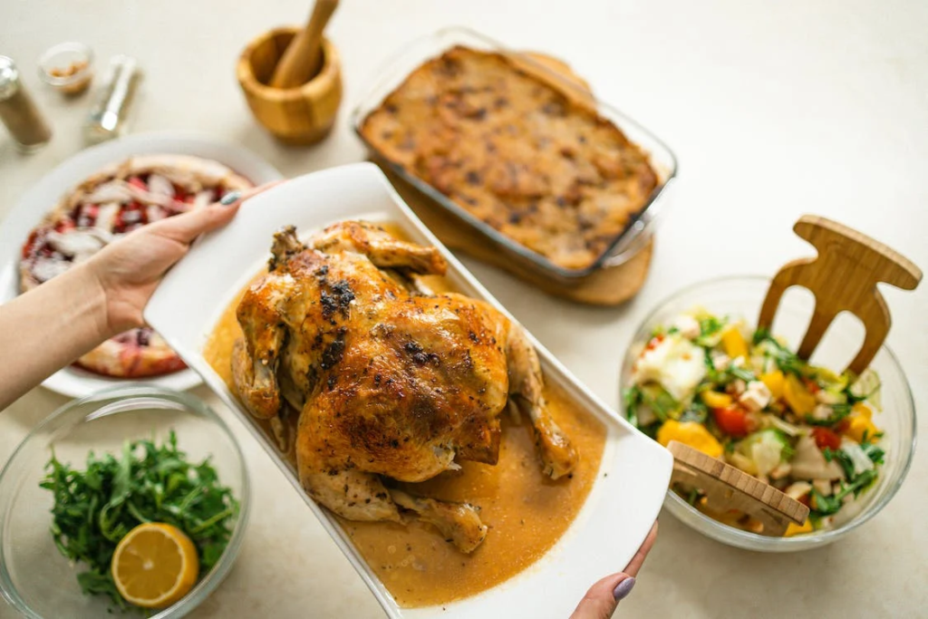 Pollo Asado con Patatas en Freidora de Aire: Un Festín Saludable y Delicioso